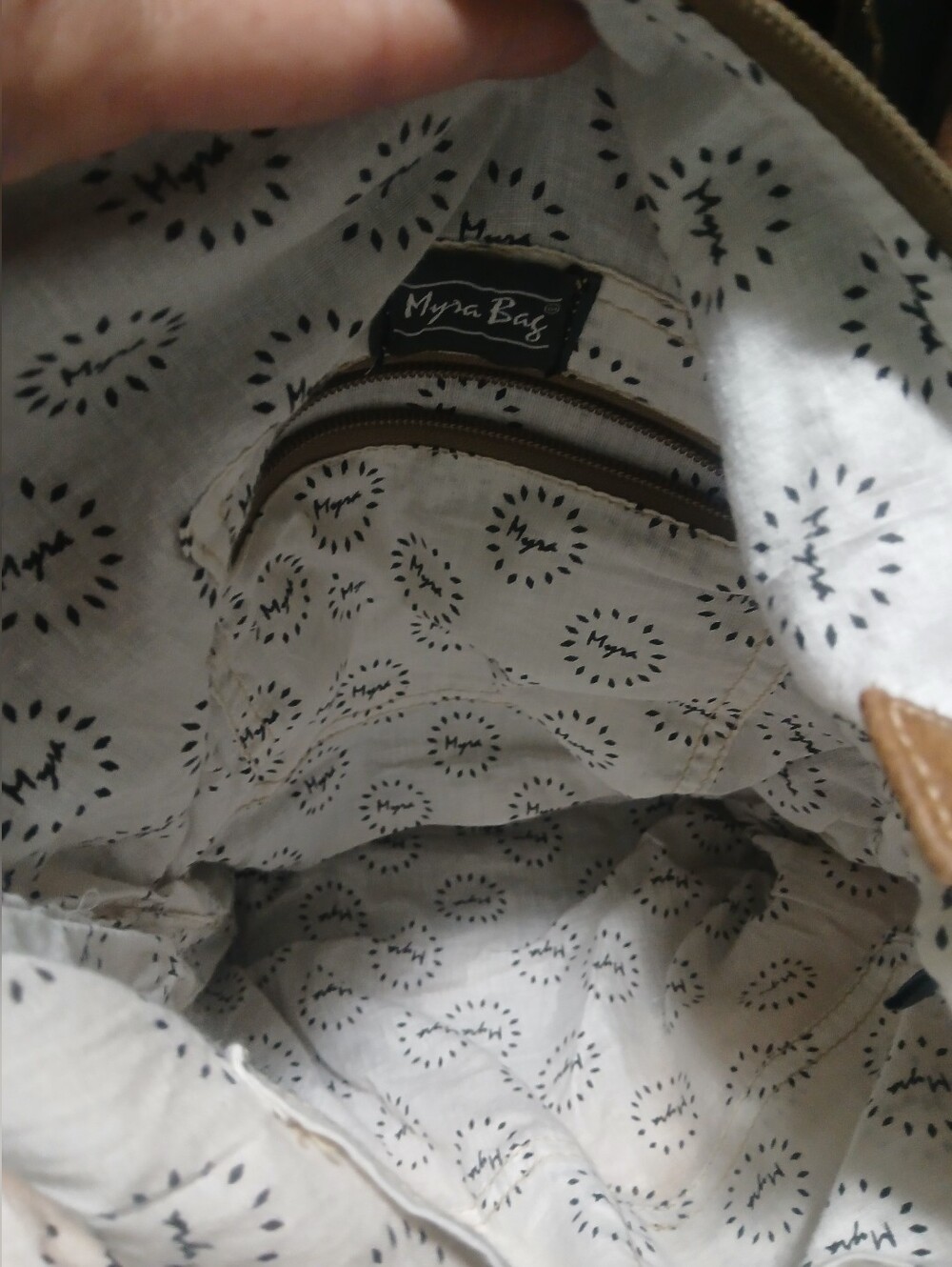 NWOT Myra Bag Hobo - Picture 4 of 5